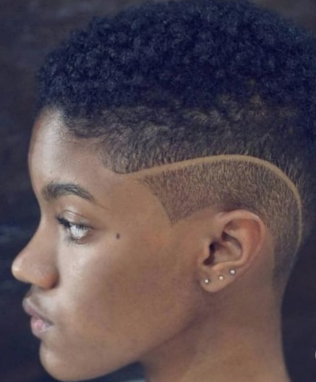 Wavy line side shave hairstyle
